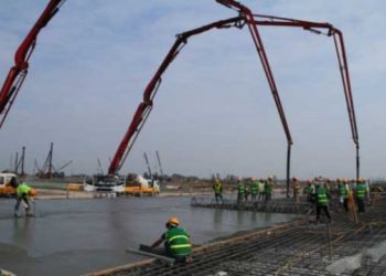 Tránh các vết nứt khi đổ bê tông tươi