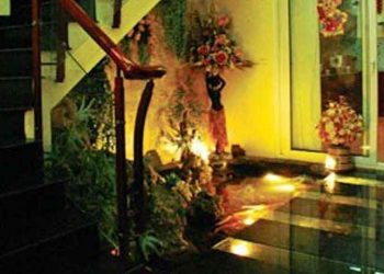 Bố trí tiểu cảnh dưới gầm cầu thang hợp phong thủy