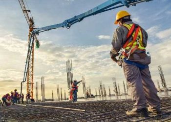 Tìm hiểu và phân biệt tổng thầu và nhà thầu chính