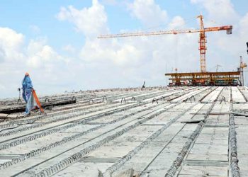 Biện pháp thi công bản mặt cầu như thế nào ?