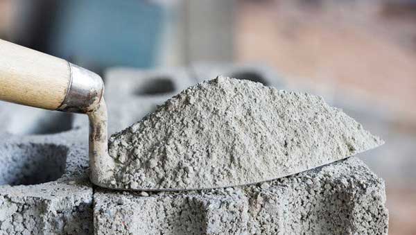 Xi măng là thành phần quan trọng nhất trong hoạt động xây, tô và đổ bê tông.​