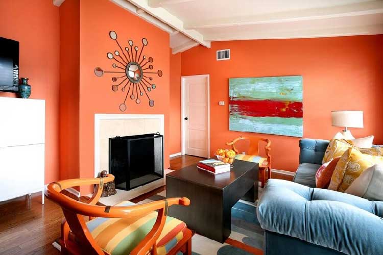 Lựa chọn màu sơn phòng khách nhỏ với tông màu cam