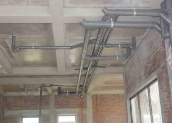 lo-mo-xuyen-dam-phuc-vu-di-he-thong-duong-ong